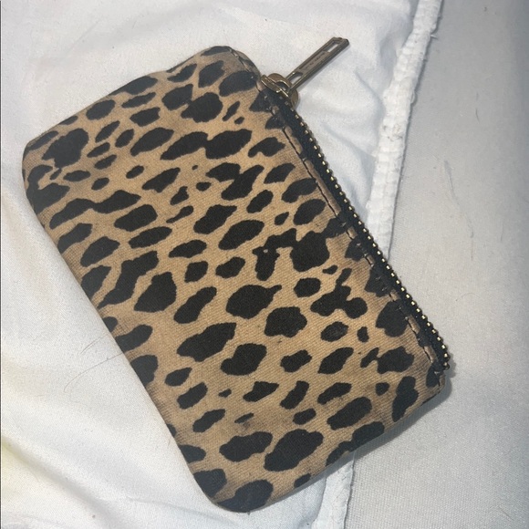 Brandy Melville Tan and Black Leopard Pouch - Picture 1 of 2
